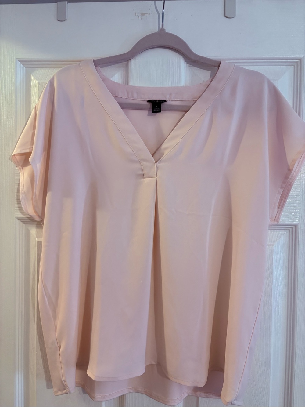 Ann Taylor Pale Pink V-Neck Blouse